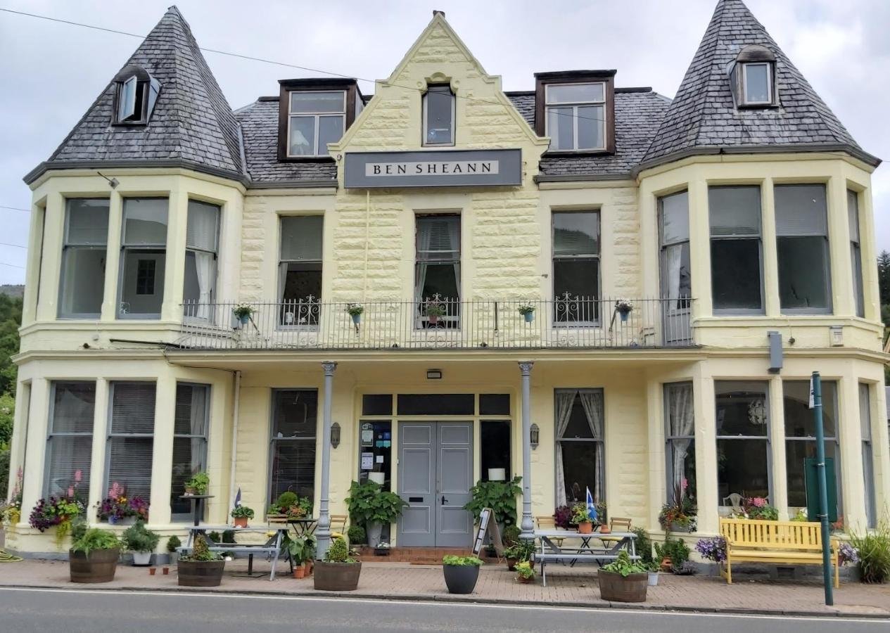 The Ben Sheann Hotel Strathyre Buitenkant foto
